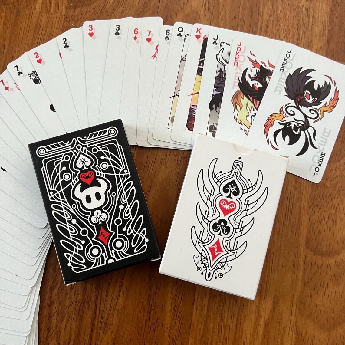 Hollow Knight Standard Poker C - Board Game Is reseña y precio